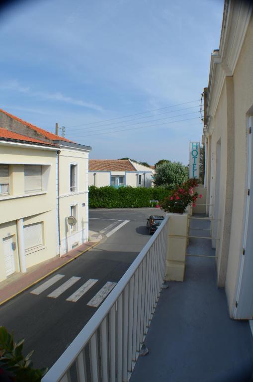 Hotel De L'Arrivee Fouras Exterior photo